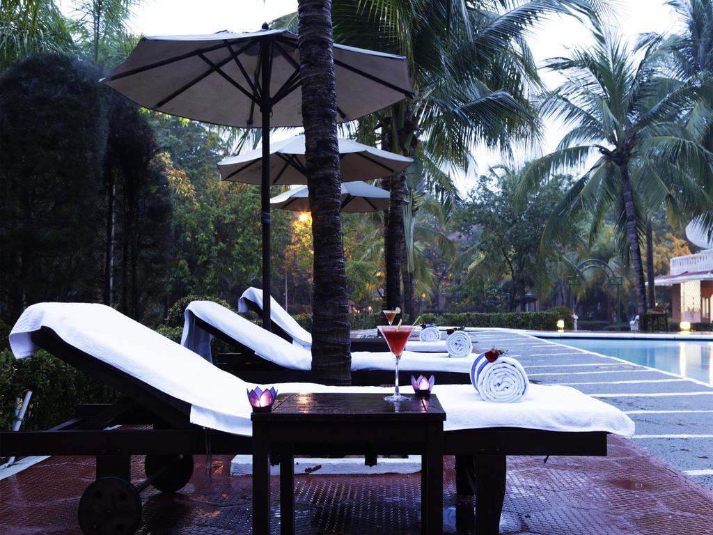 Pleasant Days Resort Chembarambakkam Lake Exterior photo